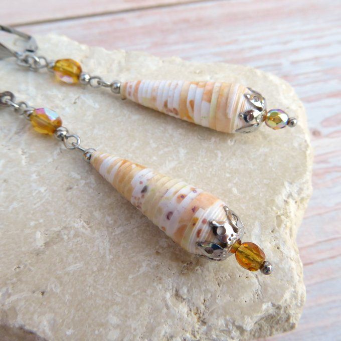 Boucles d'oreilles goutte, perles de Bohème, modèle "Princesse" - Orange clair