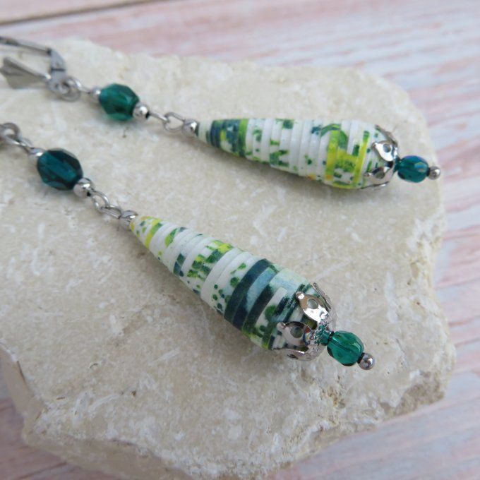 Boucles d'oreilles goutte, perles de Bohème, modèle "Princesse" - Vert foncé