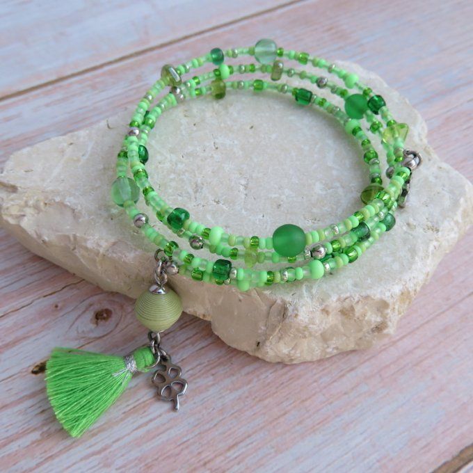 Bracelet « Tournicoti » vert vif – trèfle & petite fleur
