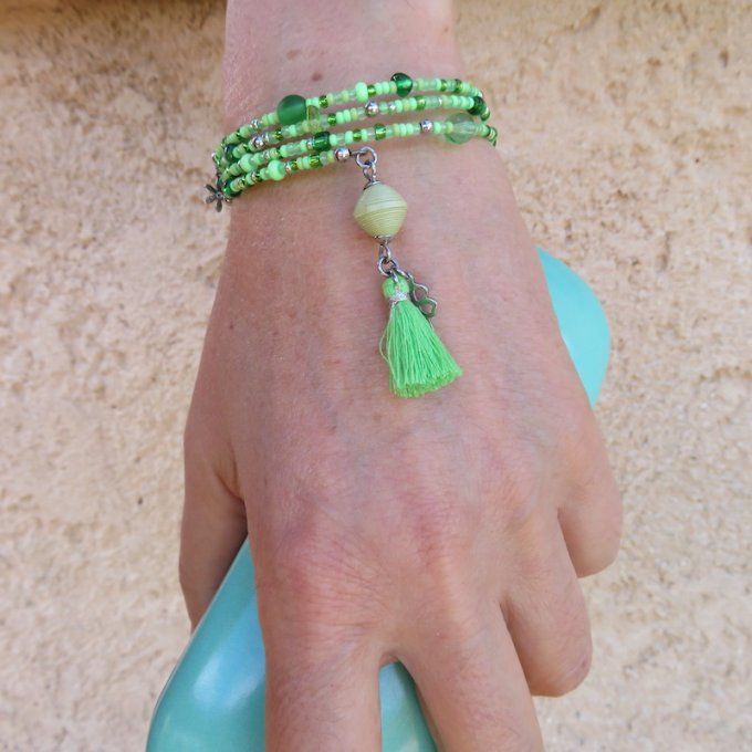 Bracelet « Tournicoti » vert vif – trèfle & petite fleur