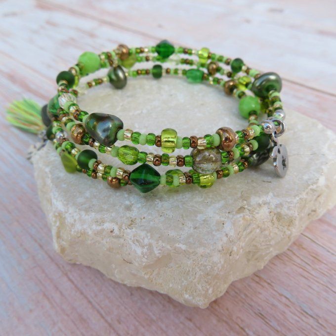 Bracelet « Tournicoti » vert foncé – trèfle & pomme ajourée